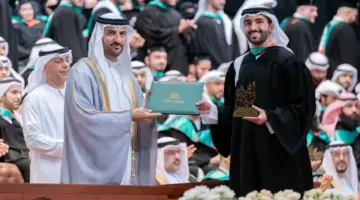 سلطان بن أحمد يشهد حفل تخريج طلبة الدراسات العليا بجامعة الشارقة